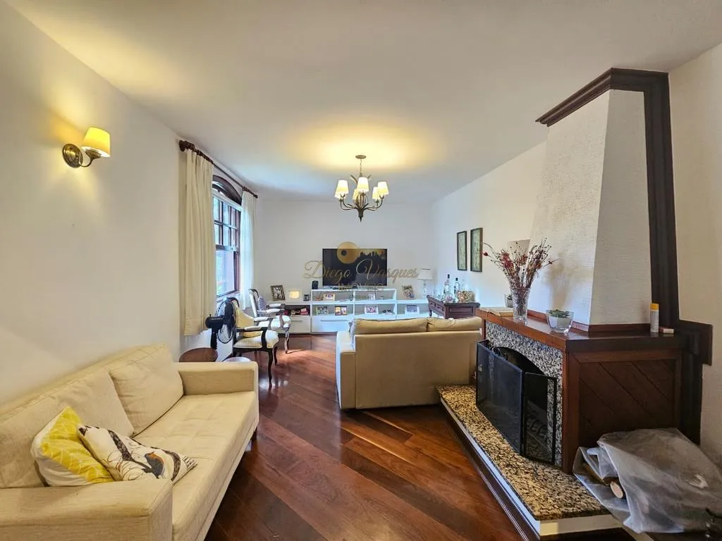 Imagem Casa em Condomínio para Venda em Teresópolis / RJ no bairro Várzea