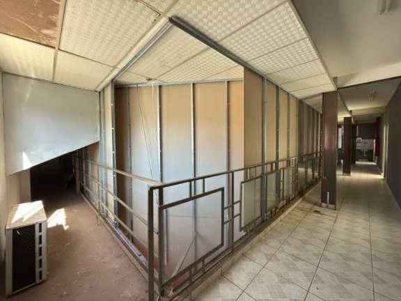 Imagem Imóvel Comercial com 1.230 m² Construídos | Frente para Duas Ruas