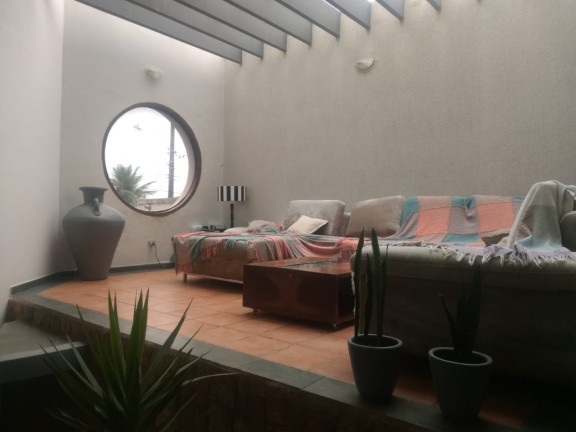 Imagem Sobrado com 4 Quartos à Venda, 417 m² em Centro - Mongaguá