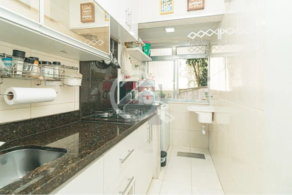 Imagem Ótima oportunidade para investir em um apartamento no Menino Deus, Porto Alegre! À venda por um pr...