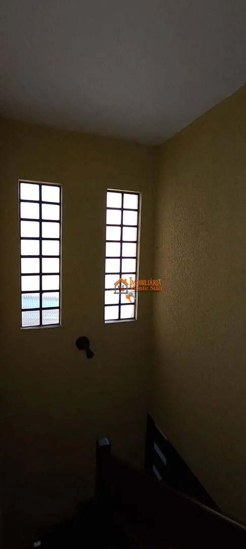 Imagem Sobrado com 3 dormitórios à venda, 140 m² por R$ 680.000,00 - Jardim Santa Clara - Guarulhos/SP