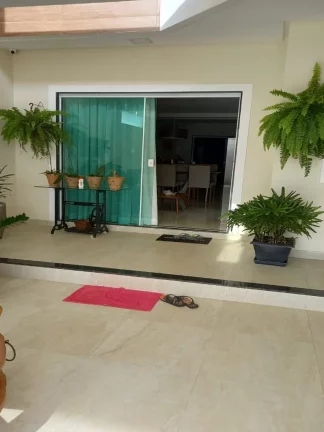 Imagem CASA A VENDA COM 3 QUARTOS E SUÍTE EM GUARAPARI ES