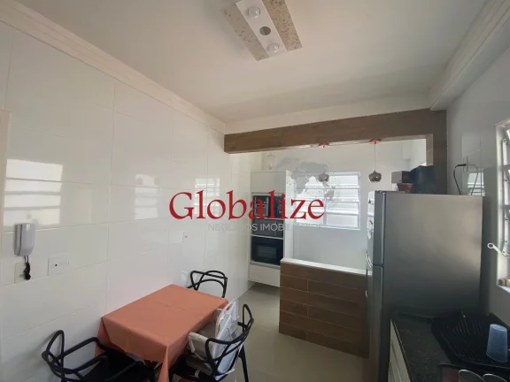 Imagem Casa Triplex com 3 suítes e 2 vagas no bairro Embaré em Santos por R$ 1.299.000,00