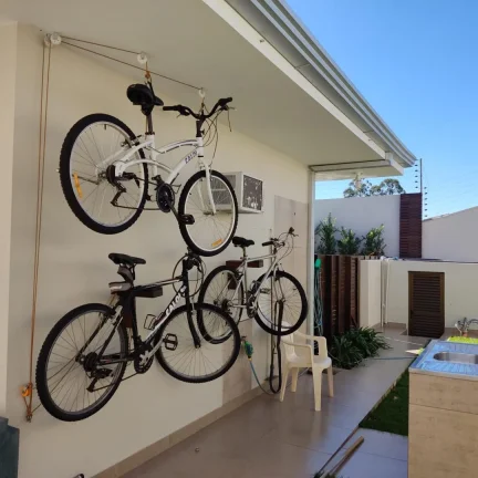 Imagem Casa com Piscina à venda em Cascavel, Recanto Tropical - 214m²