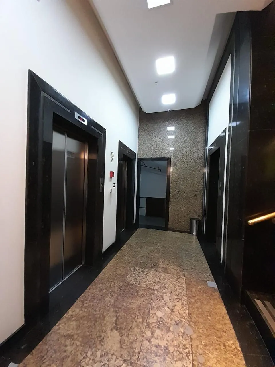 Imagem Sala comercial à venda em Porto Alegre, Centro Histórico, 42.23m2