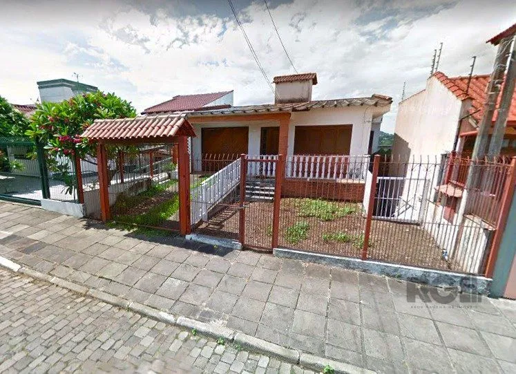Imagem Casa para Venda - 218m², 5 dormitórios, sendo 1 suites, 2 vagas - Vila Nova