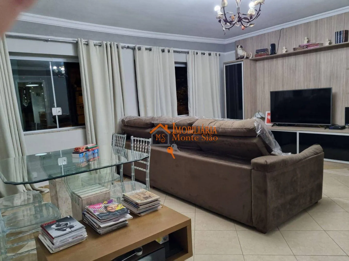 Imagem Sobrado com 4 dormitórios à venda, 300 m² por R$ 3.000.000,00 - Jardim Santa Cecília - Guarulhos/SP