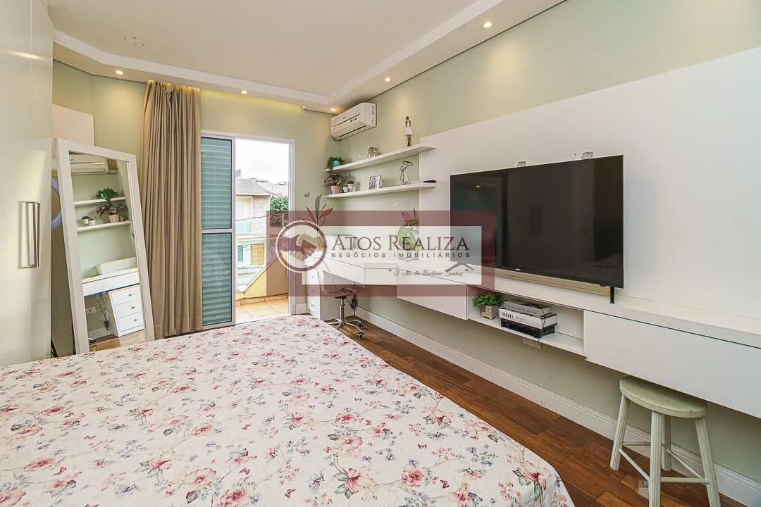 Imagem Sobrado de 180m² em Vila Mazzei, São Paulo - 3 dormitórios, 3 suítes, 3 banheiros por R$ 870.000