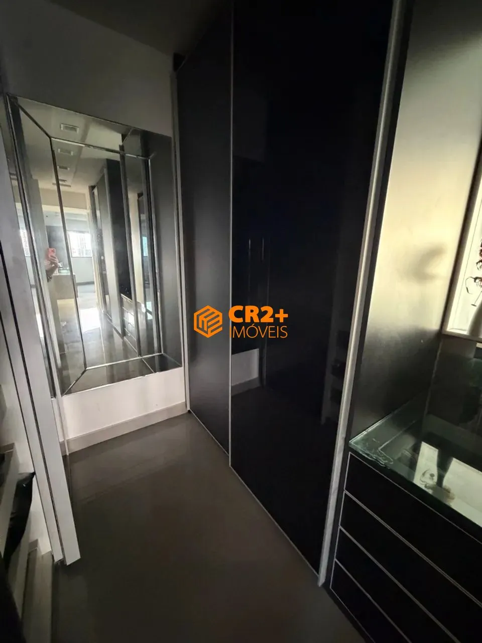 Imagem APARTAMENTO DE ALTO PADRÃO À VENDA - 220 m², 4 SUÍTES E 3 VAGAS - TORRE, RECIFE/