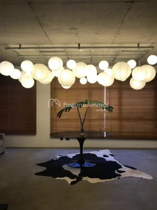 Imagem Apartamento à venda no Cambuí, em Campinas/SP. Possui um dormitório, banheiro, sala com ambientes...