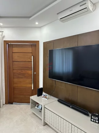 Imagem SOBRADO com 3 dormitórios à venda por R$ 950.000,00 no bairro Vargem Grande - PINHAIS / PR