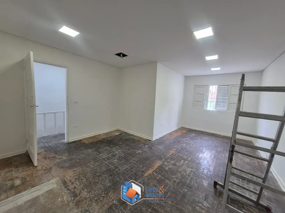 Imagem Sobrado para venda em Jardim Odete com 3 quartos, 140m²