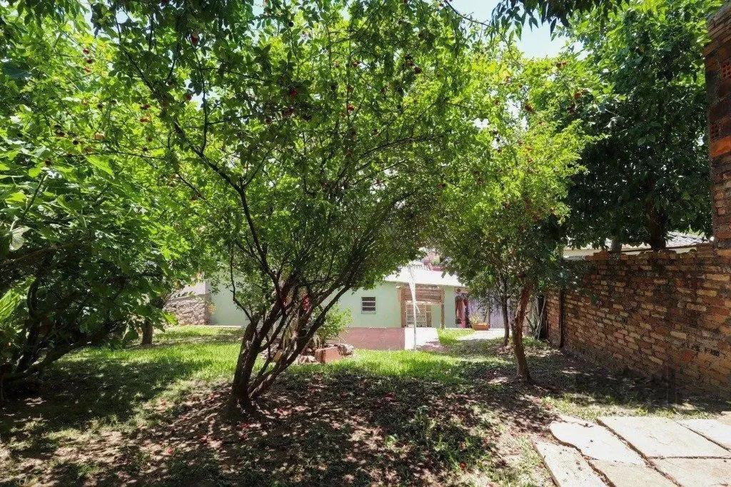 Imagem Casa com 3 dormitórios no bairro Cristo Redentor