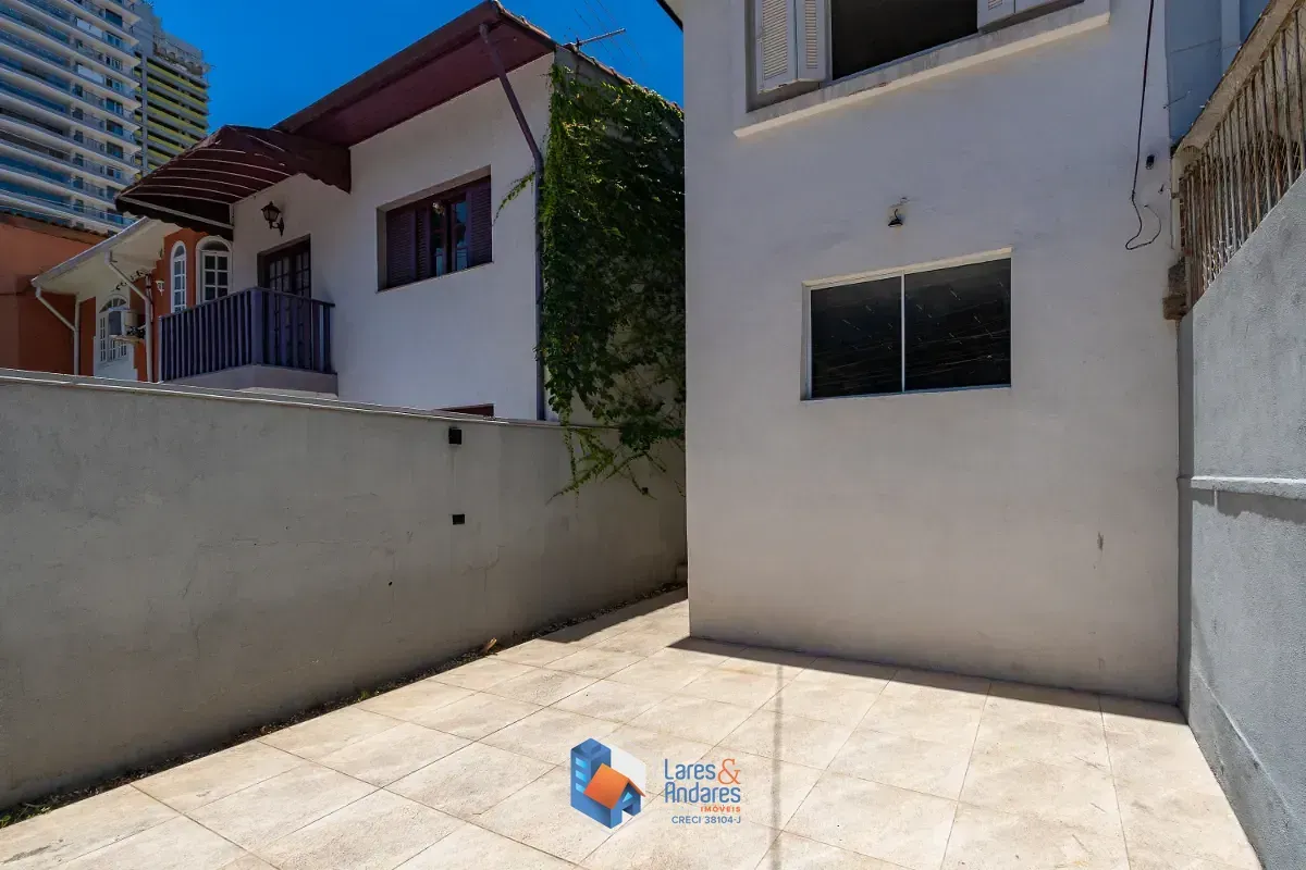 Imagem Sobrado para venda em Jardim das Acácias com 2 quartos, 100m²