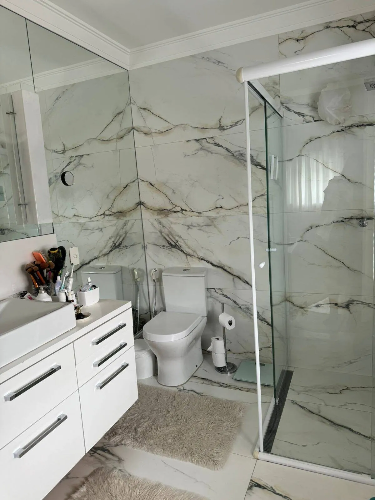 Imagem Oportunidade: Sobrado Mobiliado no Alphaville Residencial Dois