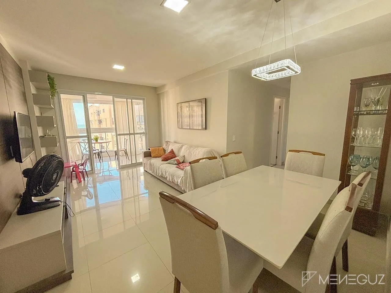 Apartamento 3 quartos a venda a uma quadra do mar da Praia do Morro