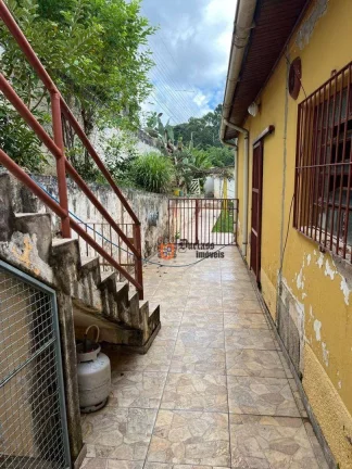 Imagem Chácara com 4 dormitórios à venda, 2131 m² por R$ 900.000 - Capoavinha - Mairiporã/SP