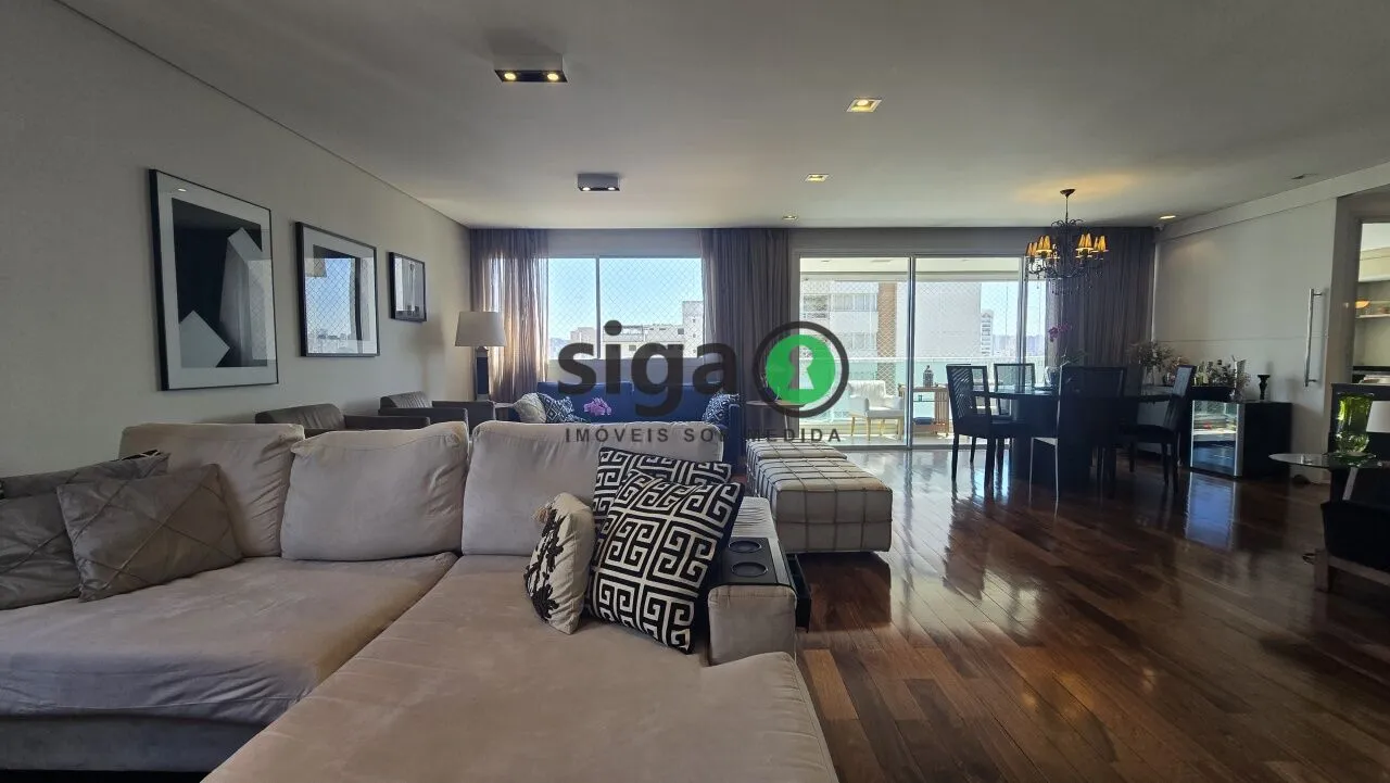 Imagem Alto Padrão em Andar Alto - 198m² com 3 Suítes - Hall social Privativo - Quadra de Tênis