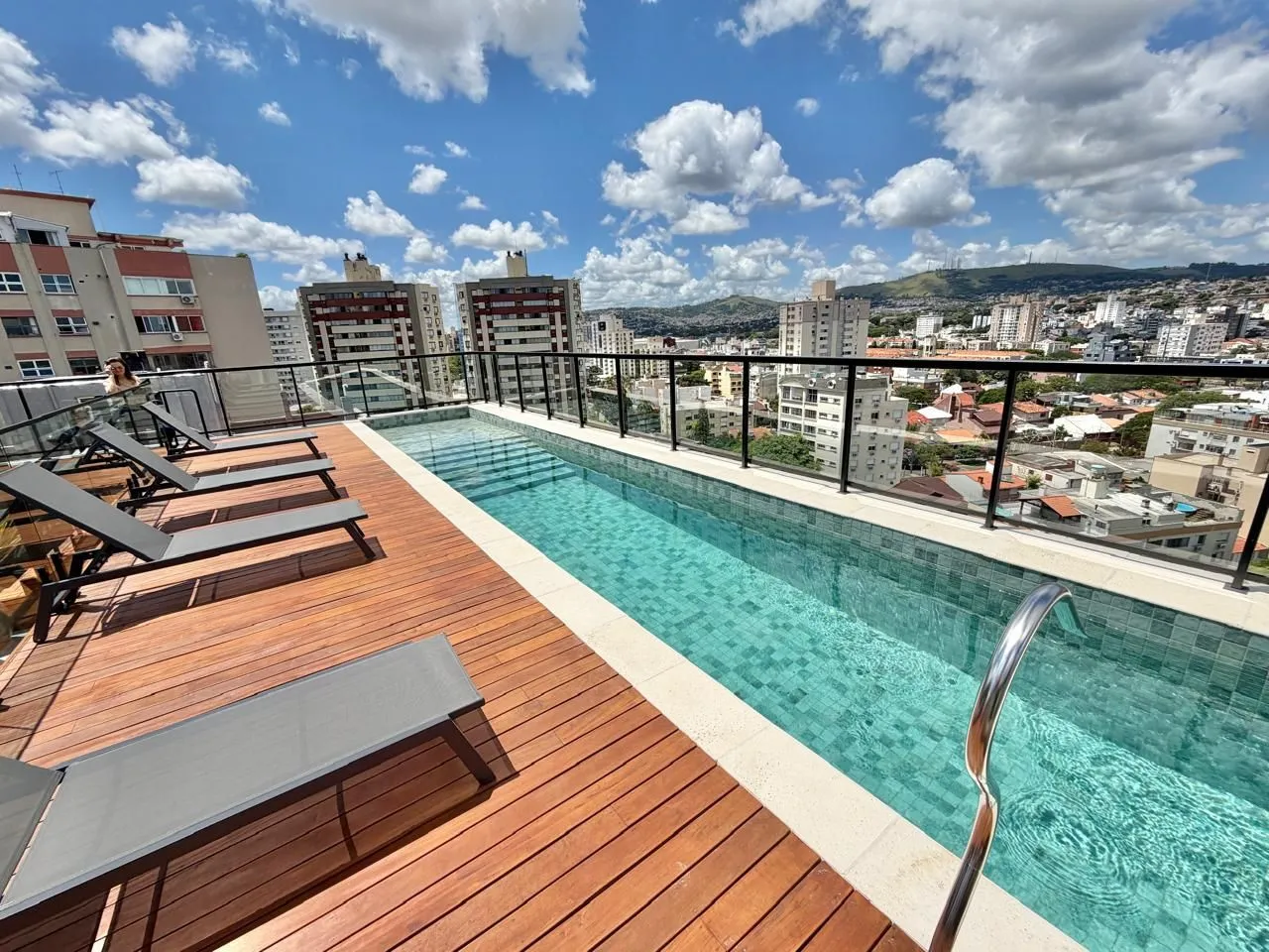 Imagem Excelente apartamento a venda no ITA123, com 2 domitórios no bairro Jardim Botânico.