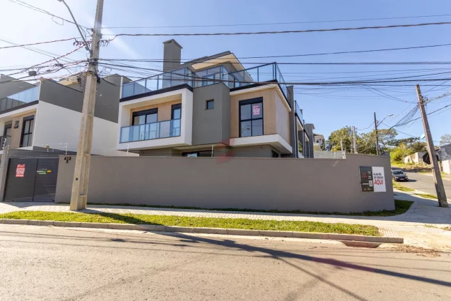 Imagem SOBRADO com 3 dormitórios à venda com 161.7m² por R$ 1.099.000,00 no bairro Pilarzinho - CURITIBA / PR