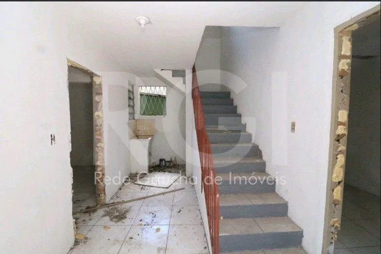 Imagem Casa para Venda - 280m², 3 dormitórios, 4 vagas - Cidade Baixa