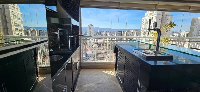 Imagem Apartamento à venda ou locação na Vila Romana com 4 Quartos sendo 3 Suítes, 4 Banheiros, 3 Vagas.