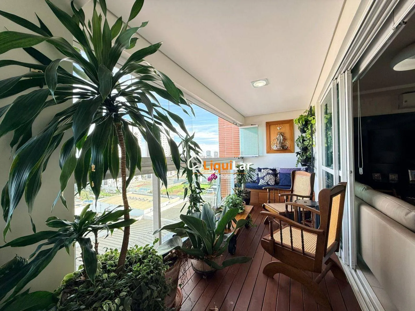 Imagem Apartamento de Alto Padrão no Johan Strauss com 3 Suítes, Planejados e 3 Vagas na Av. Mato Grosso