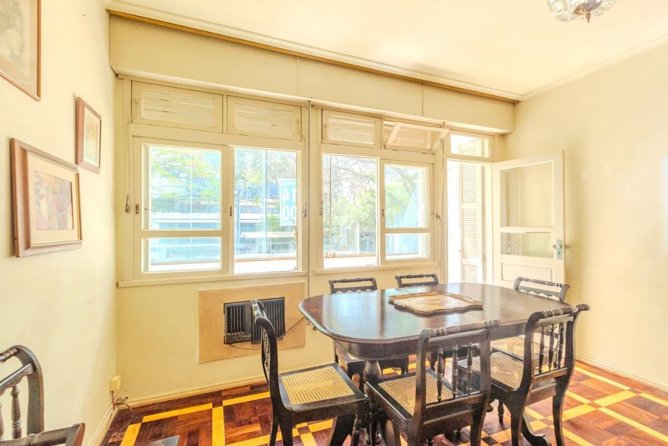 Imagem Apartamento com 3 quartos e 124m² à venda em Petrópolis, Porto Alegre. Rua Coronel Corte Real, Petrópolis, Porto Alegre