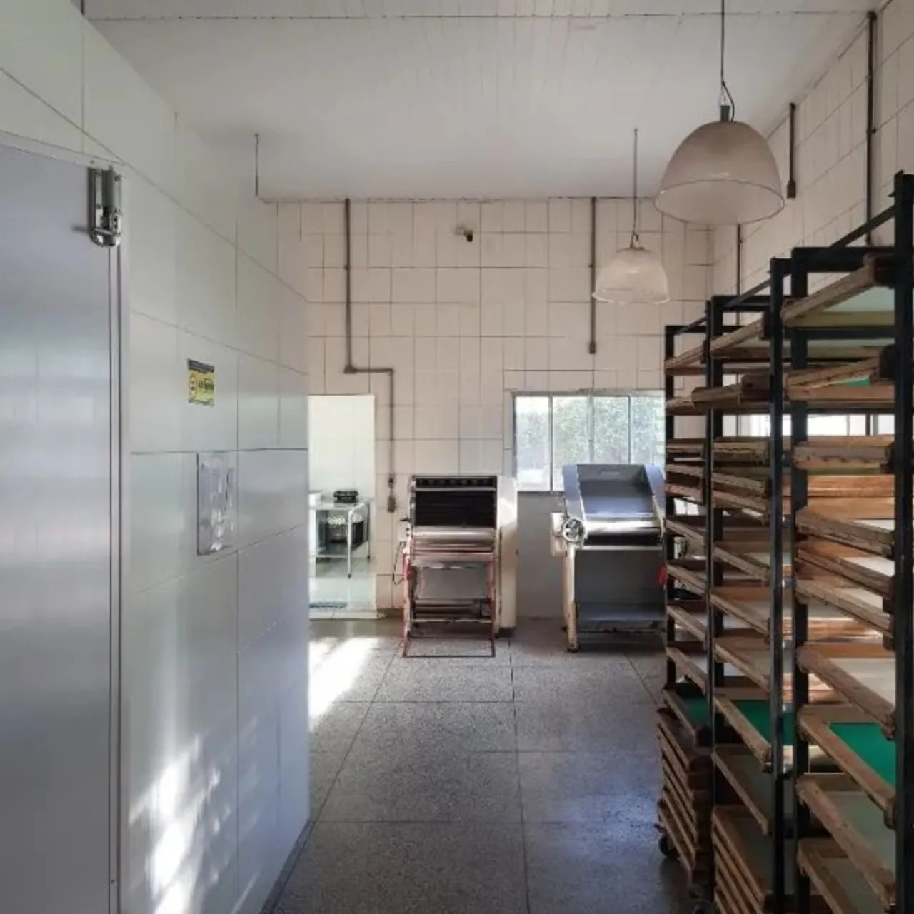 Imagem Barracão Industrial de alto padrão em Sorocaba-SP, no Parque Reserva Fazenda Imperial - 2 salas, 5 banheiros, 5 vagas, 320m².