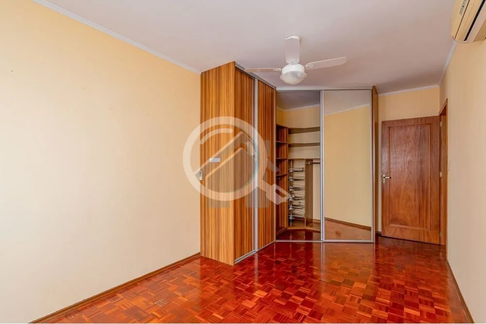 Imagem Venha morar numa rua arborizada, plana para ótimas caminhadas até a redenção, em um apartamento ...