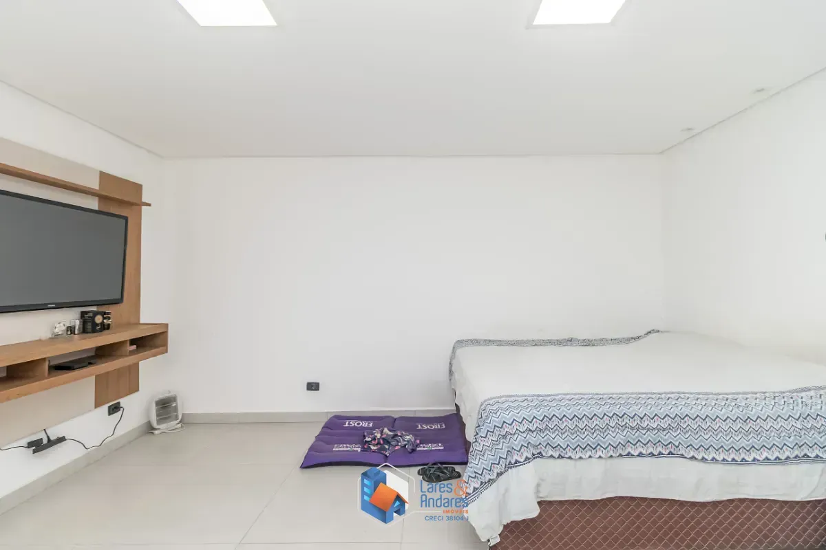 Imagem Sobrado para venda em Piqueri com 3 quartos, sendo 1 suíte, 307m²