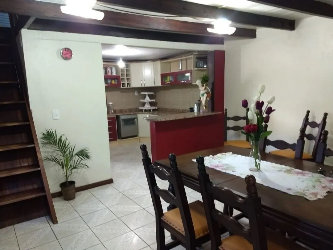Imagem Casa para Venda - 200m², 4 dormitórios, sendo 1 suites, 4 vagas - Ipanema