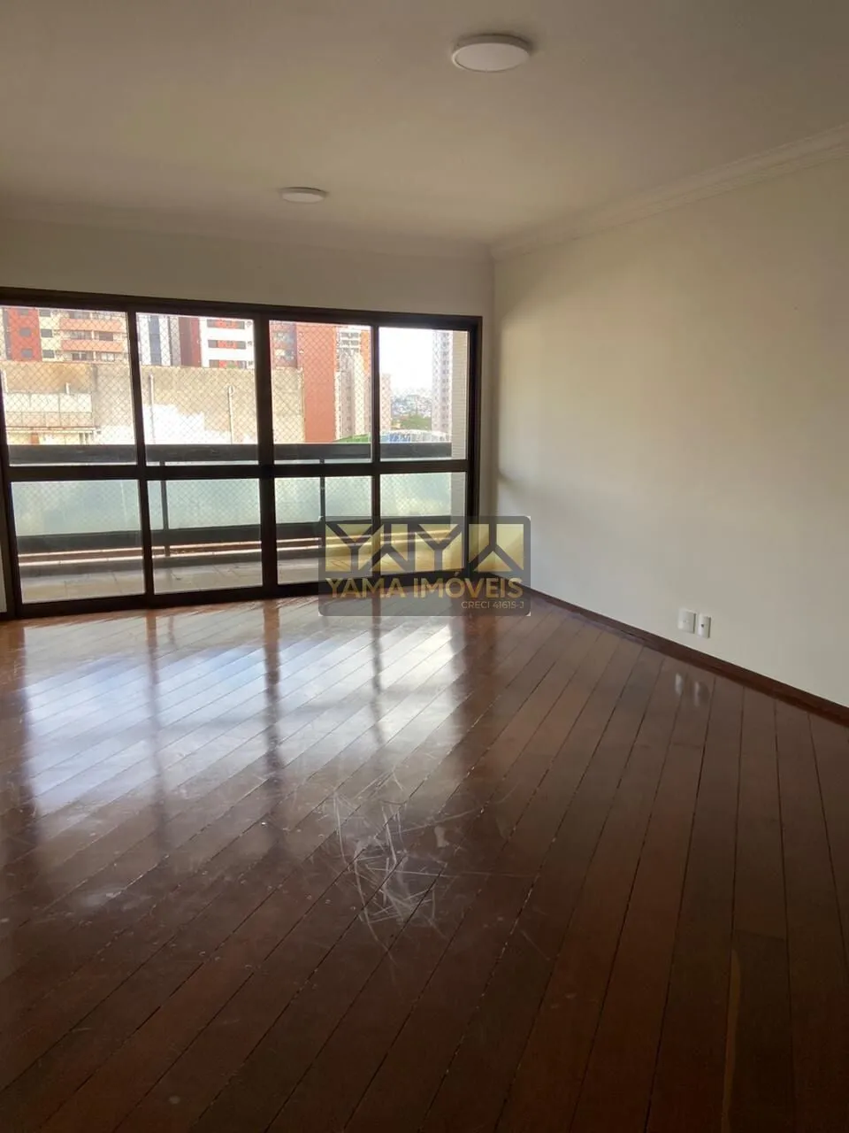 Imagem Edifício Araruama - Apartamento de 3 dormitórios (1 suíte) com 212 m² no 11º andar - Centro, Ribeirão Preto