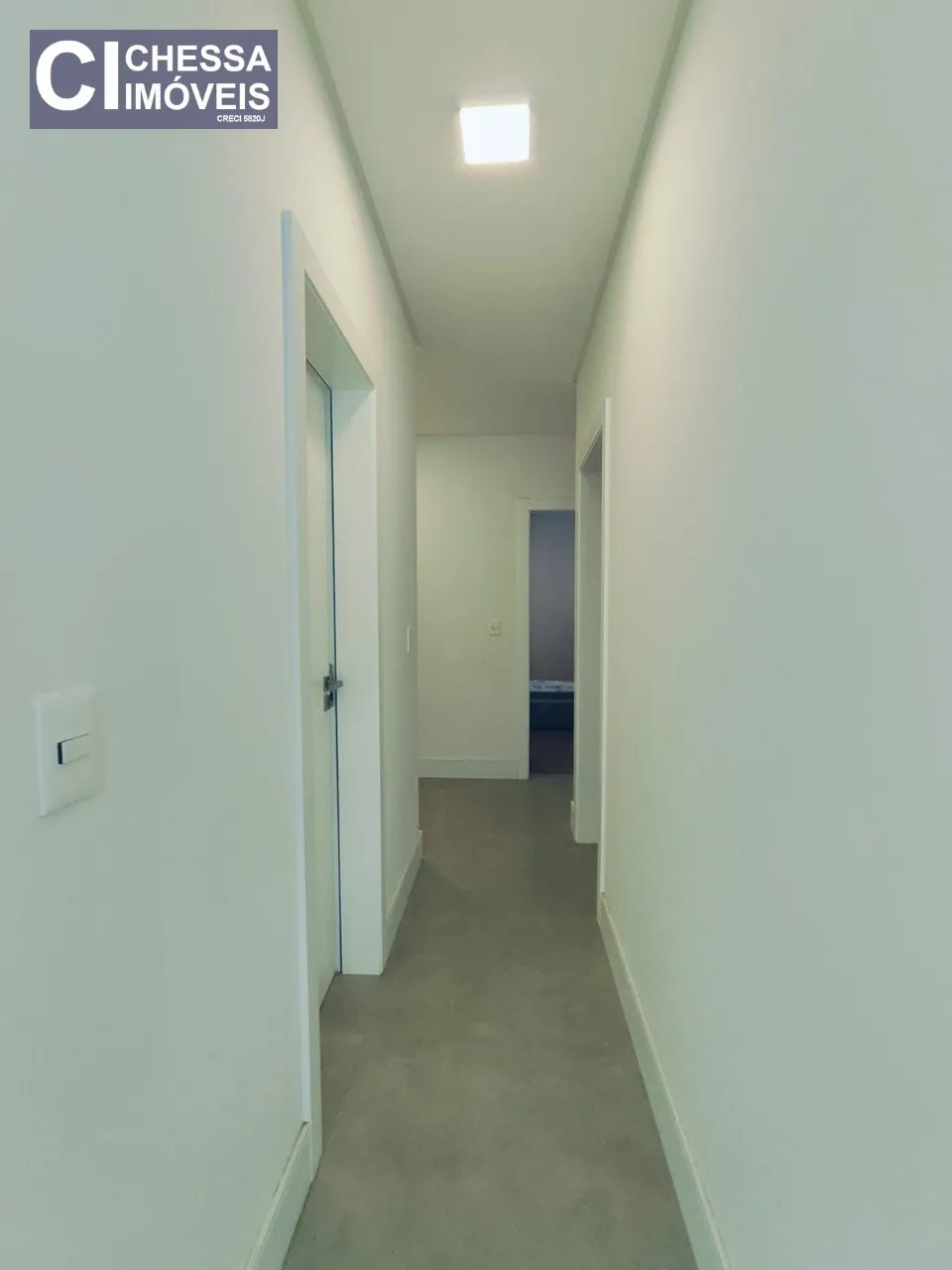 Imagem Apartamento para alugar no Ed. Solare Residence localizado na cidade de Itapema. Possui 3 suítes, s...