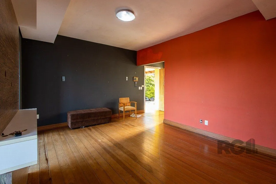 Imagem Casa para Venda - 380m², 4 dormitórios, sendo 1 suites, 4 vagas - Vila Assunção