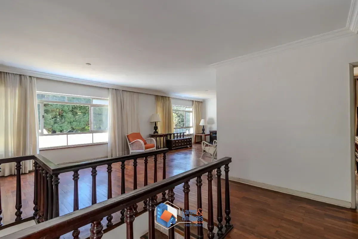 Imagem Sobrado para venda em Chácara Monte Alegre com 4 quartos, sendo 1 suíte, 261m²