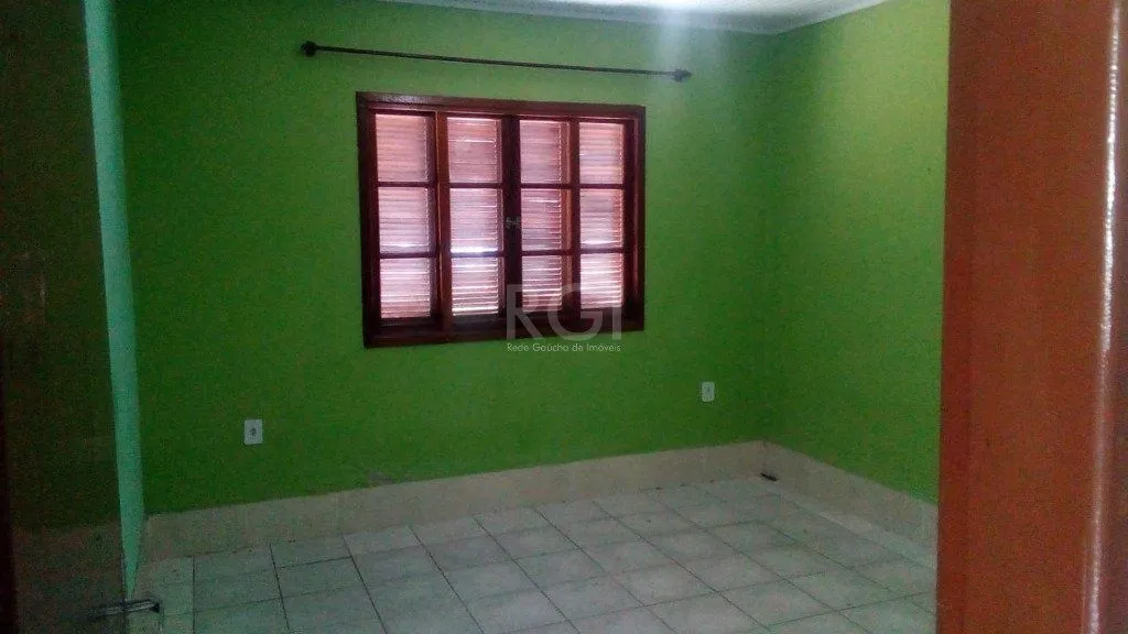 Imagem Casa para Venda - 120m², 3 dormitórios, 1 vaga - Sarandi