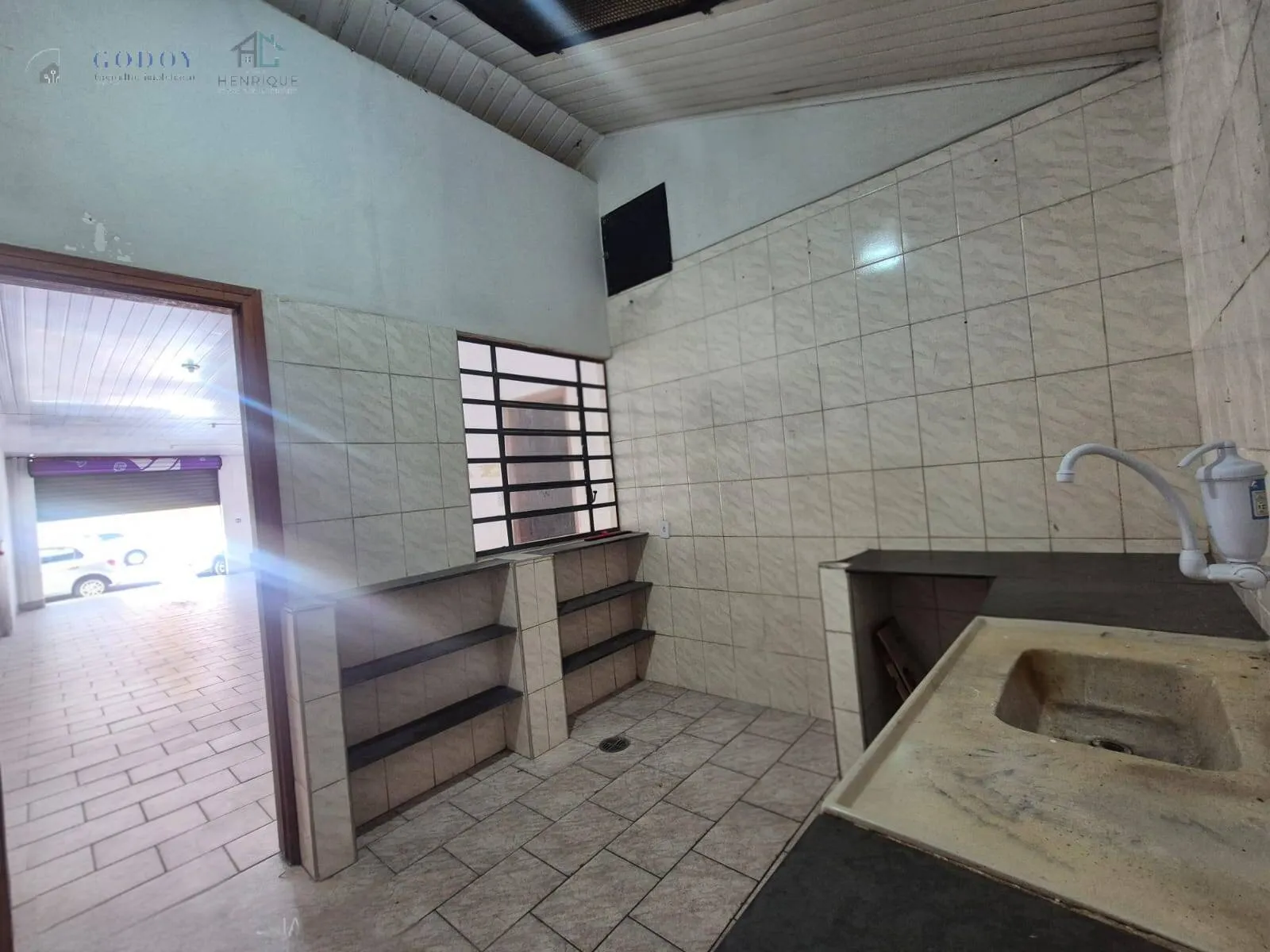 Imagem Excelente Loja Comercial ao Lado do Mercado Municipal - Centro