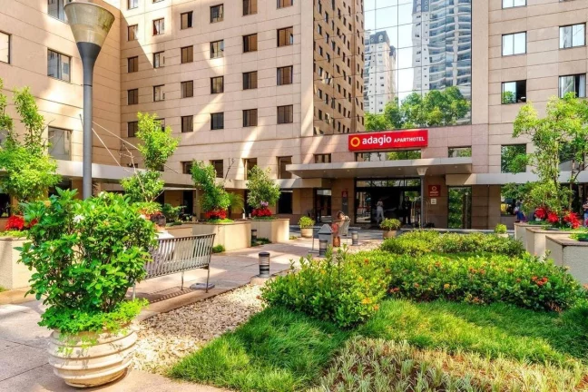 Imagem Flat disponível para venda no Aparthotel Adagio Sao Paulo Moema, com 39m², 1 dormitório e 1 vaga de garagem