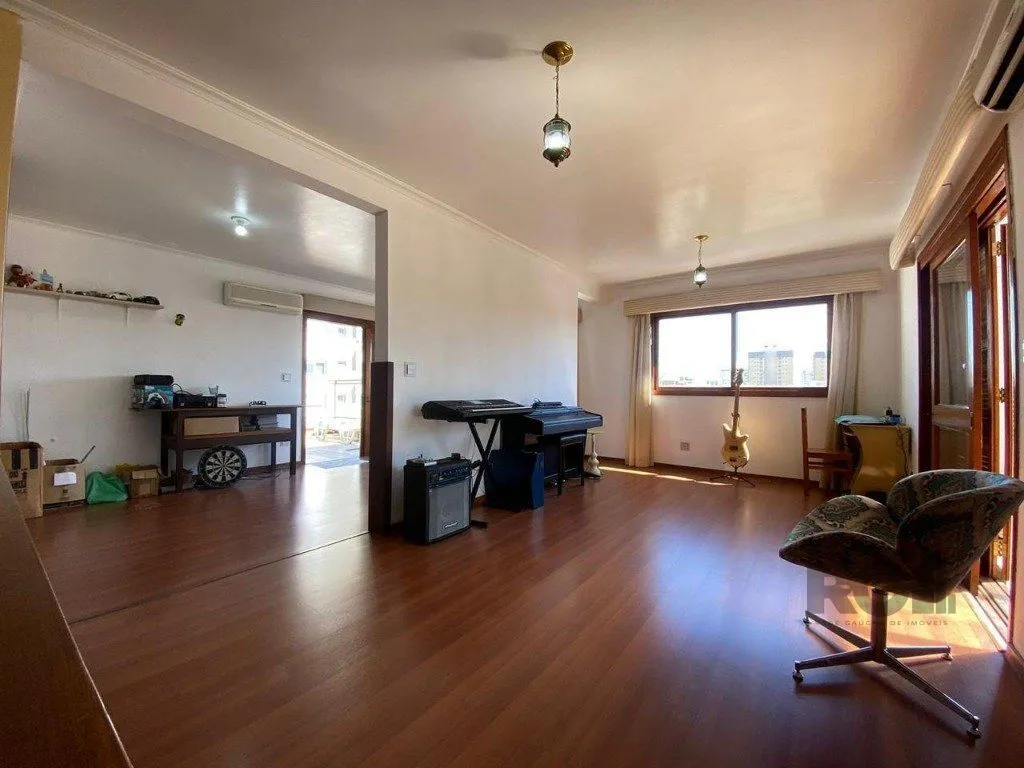 Imagem Cobertura Duplex para Venda - 269,97², 3 dorm, 1 suite, 2 vagas - Menino Deus