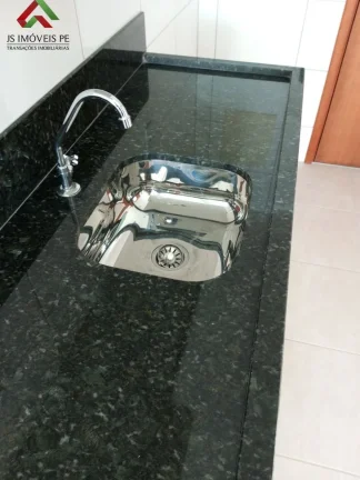 Imagem Apartamento de 3 quartos na Piedade, Jaboatão dos Guararapes-PE: 1 suíte, 2 salas, 3 banheiros, 1 vaga e 72m². Agende sua visita!