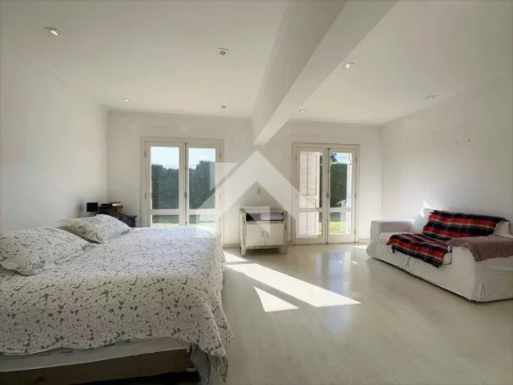 Imagem Casa de Condomínio em Jardim Passárgada I - Cotia