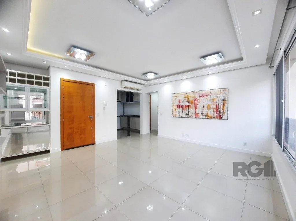 Imagem Vende-se apartamento impecável 2 quartos com suíte, 2 vagas cobertas, próximo da PUCRS - 80m² - Jardim Botânico
