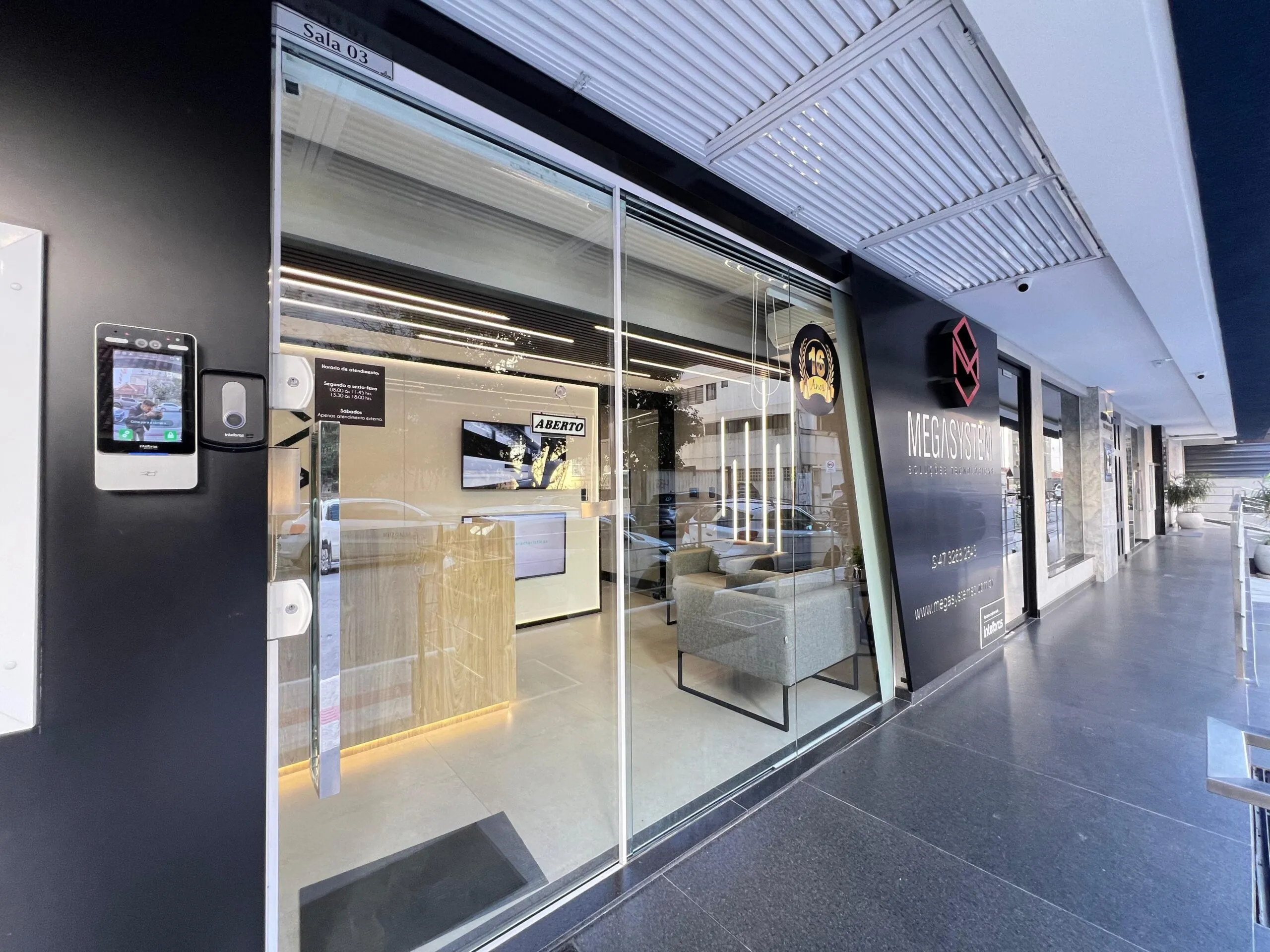 Foto do imóvel Sala Comercial à venda com 100m2 por R$ 1.900.000,00