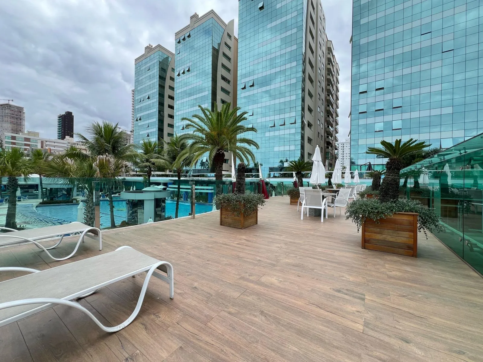 Imagem Apartamento com vista para o mar à venda com 352m2 por R$ 12.600.000,00