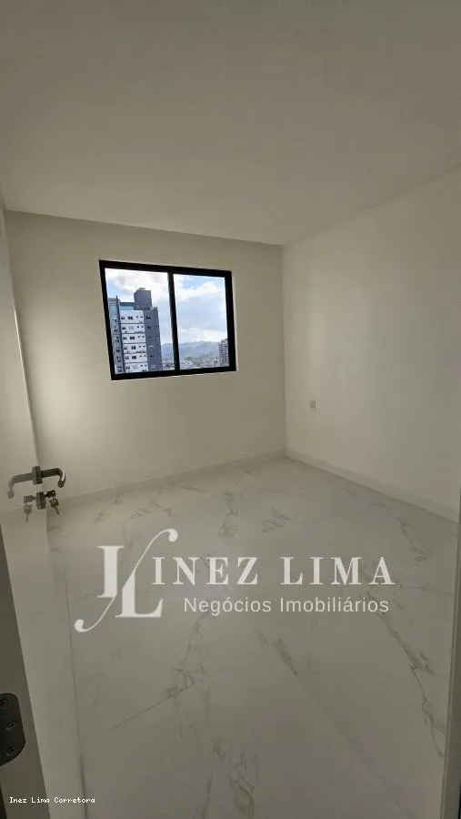 Imagem Apartamento 3 dormitórios para Venda em Itapema, Meia Praia, 3 dormitórios, 2 suítes, 3 banheiros, 2 vagas