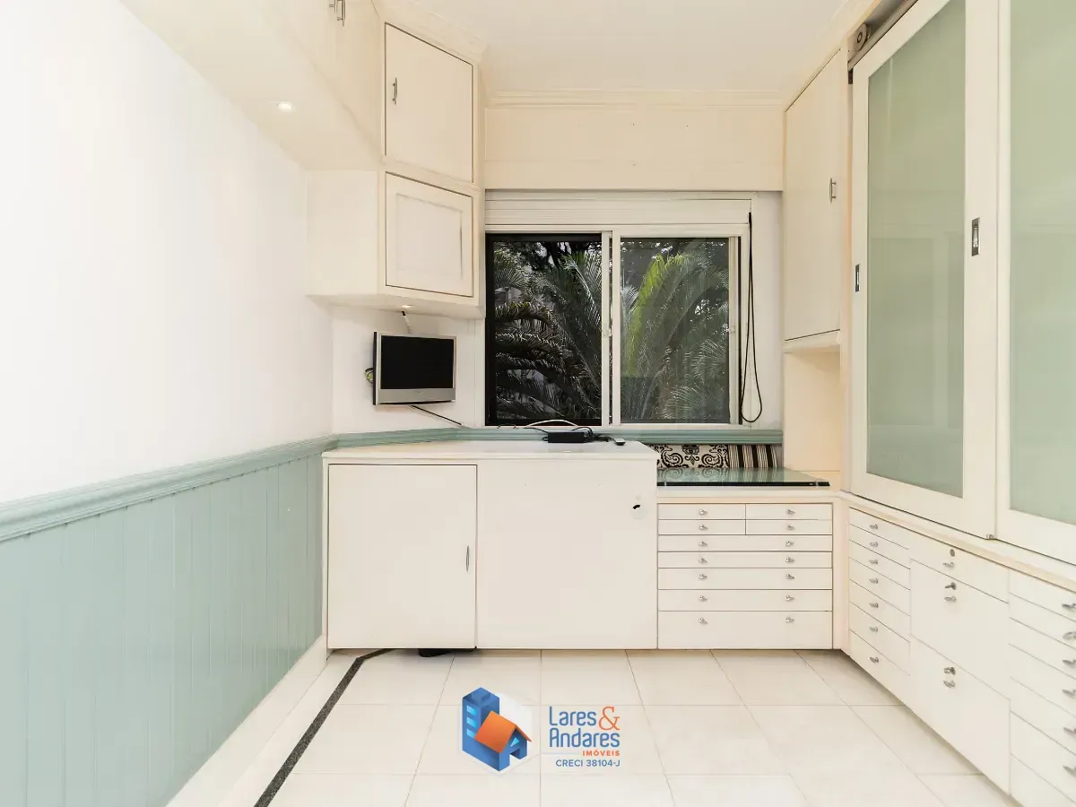 Imagem Apartamento para venda e locação em Vila Nova Conceição com 4 quartos, sendo 2 suítes, 170m²