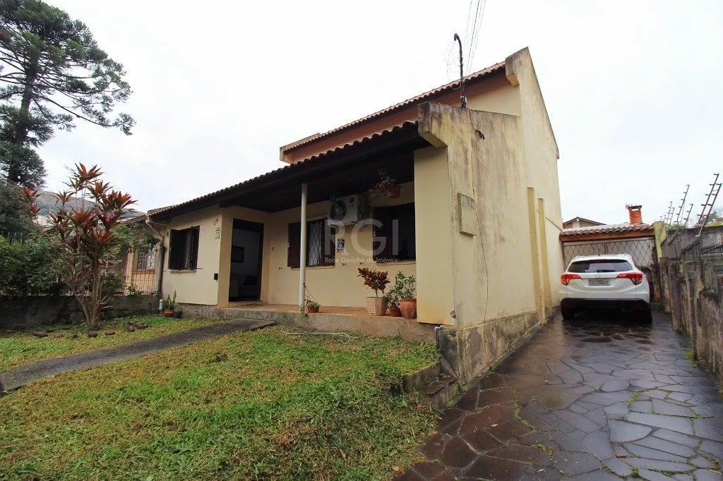 Imagem Casa para Venda - 150m², 4 dormitórios, sendo 1 suites, 3 vagas - Nonoai
