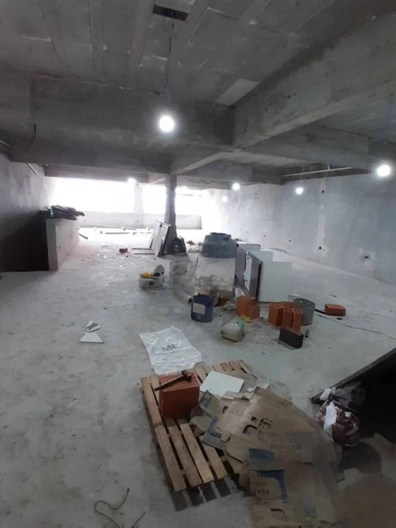 Imagem ALUGO PRÉDIO COMERCIAL NA AV DONA BELMIRA MARIM!