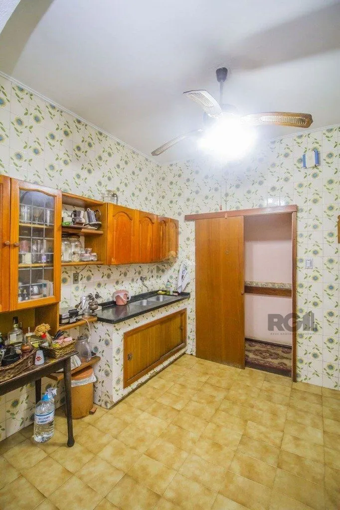Imagem Casa de 4 dormitórios, bairro Santa Tereza